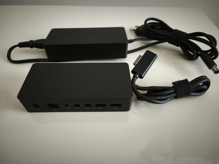 Microsoft Surface 1661 Docking station
