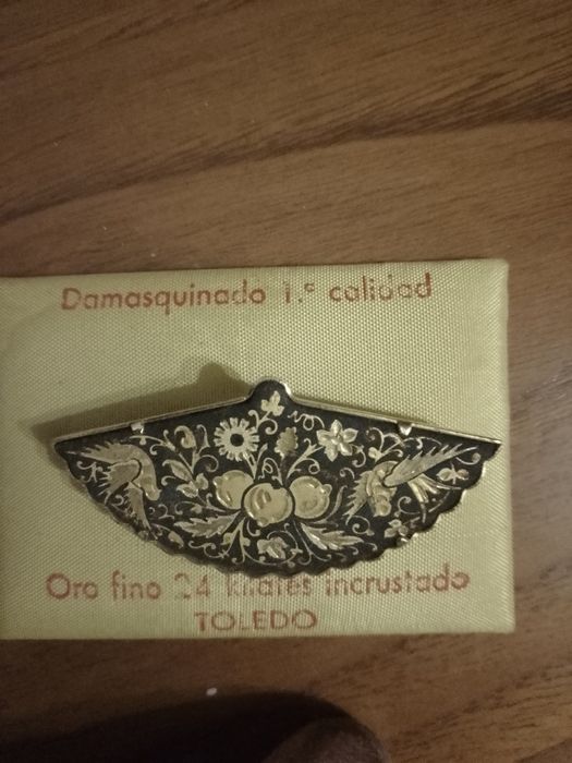 Pin antigo espanhol