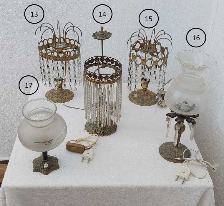 Candeeiros antigos com história