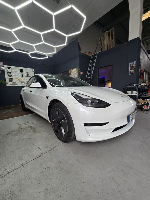Tesla Model 3 LFP 2023