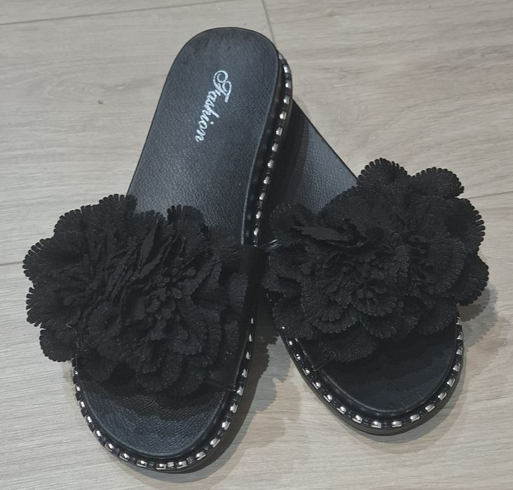 RÓŻNE KOLORY klapki kwiatki