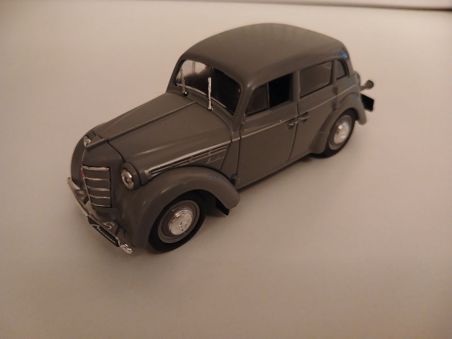 Колекційна машинка Москвич 401-420 випуск 64 Автолегенди СРСР