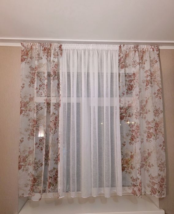 Штори ламбрекен на кухню короткі тюль гардина квіти