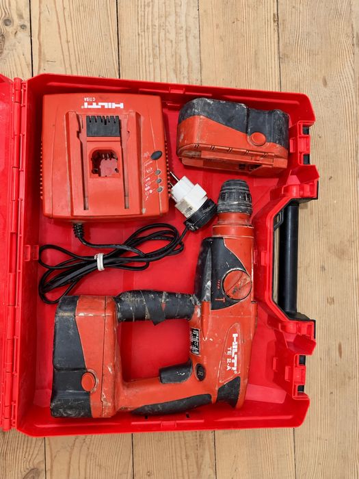 Hilti TE 2-A — перфоратор + 2 акумулятори + зарядний пристрій + кейс