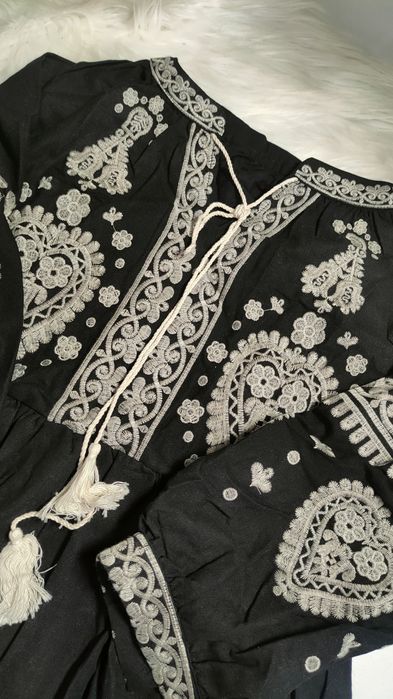 Вишите плаття. Сукня вишиванка вільна. Етнічна сукня