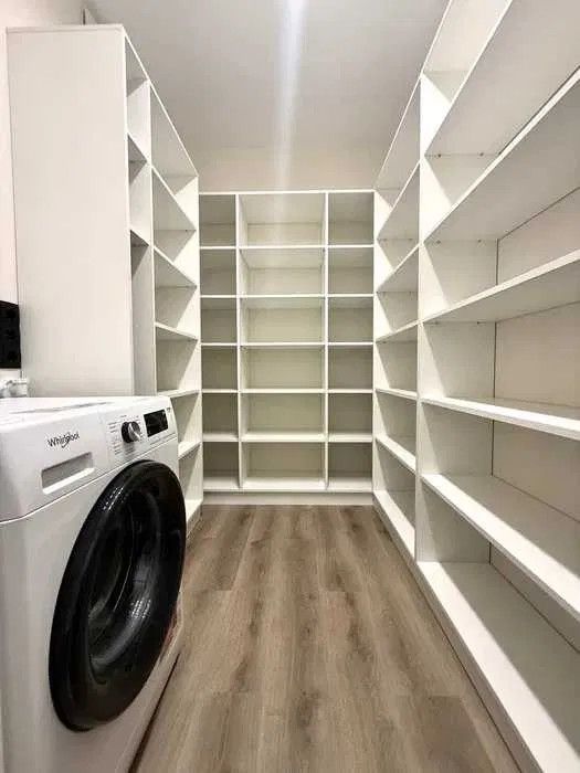 Продаж 2-кім. квартири 75 м.кв., в. Тролейбусна