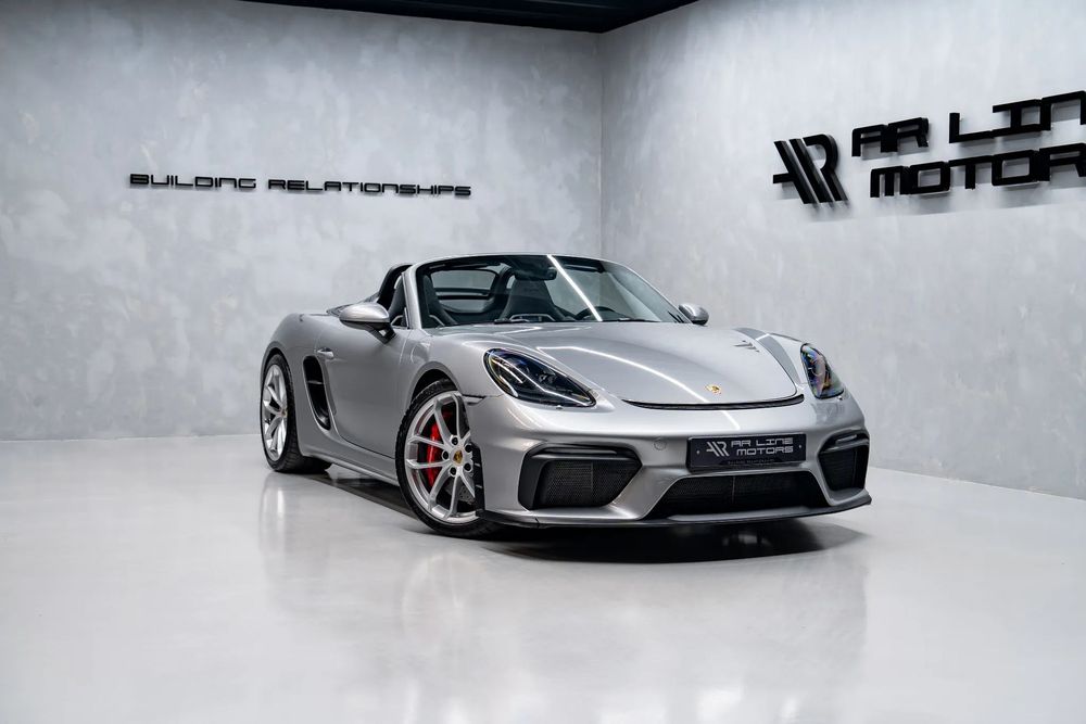 Porsche 718 Spyder Standard