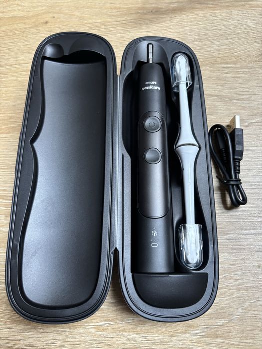 Philips Sonicare HX960K Czarna Szczoteczka soniczna case ładowarka