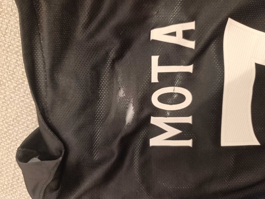 Camisola oficial Sporting autógrafada