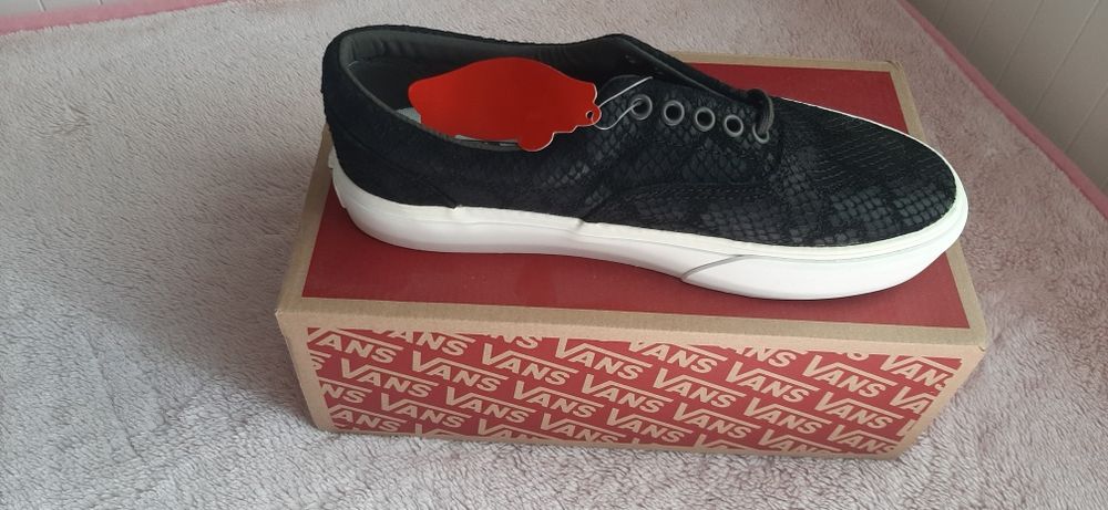 Nowe trampki damskie Vans