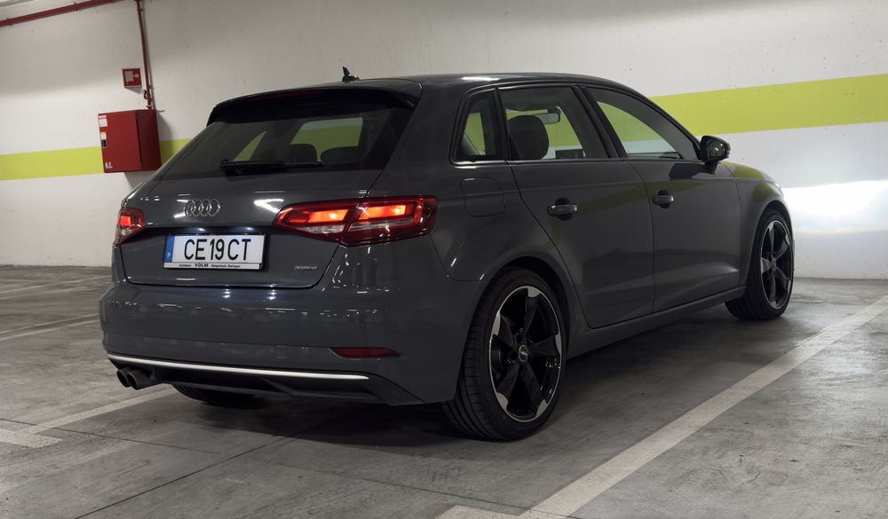 Audi A3  Quattro Sportback (2.0TFSI)