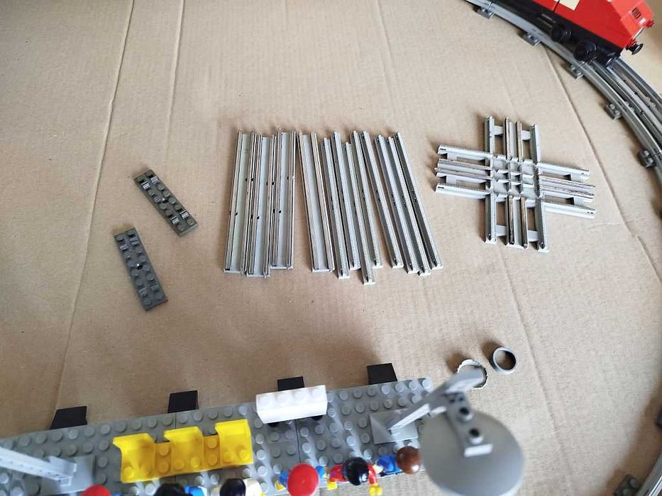 Lego 7745 12 Volt High Speed Train + 7864 12 V Transformer + 7857
