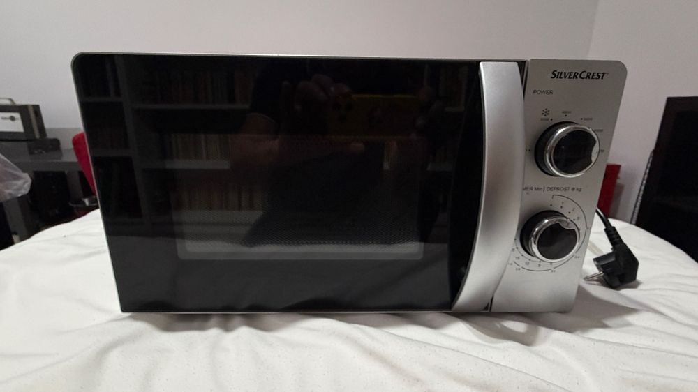 Micro-ondas SilverCrest (Lidl) como novo