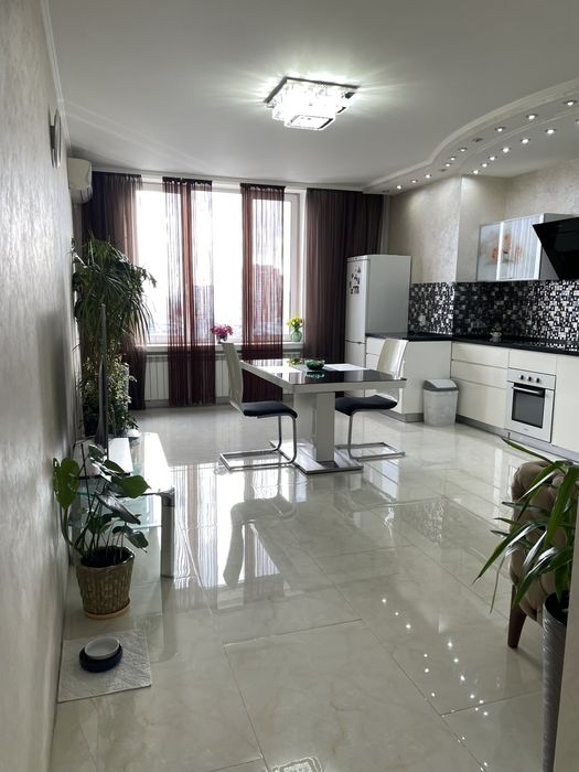 Без%Продаж 2 кімнатної квартири вул. Туманяна,15а 90м  евроремонт,видо