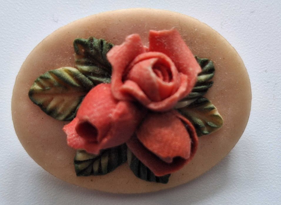 Broszka z modeliny PRL