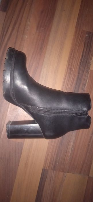 Черевички жіночі