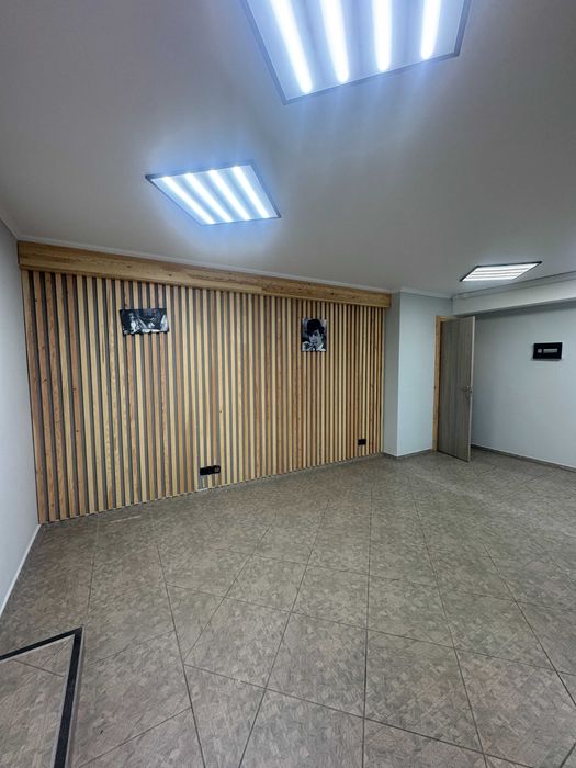 Приміщення з ремонтом та окремим входом