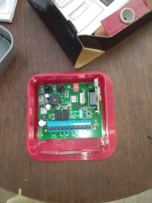 Receptor Satélite de código rotativo