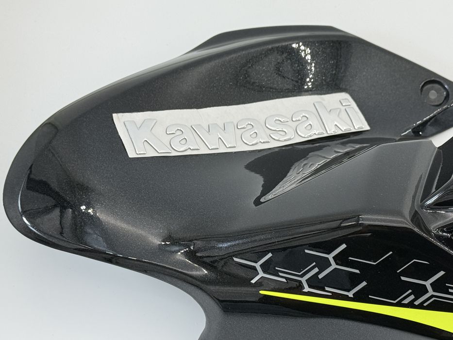 Kawasaki Z900 bok boczek owiewka Lewa