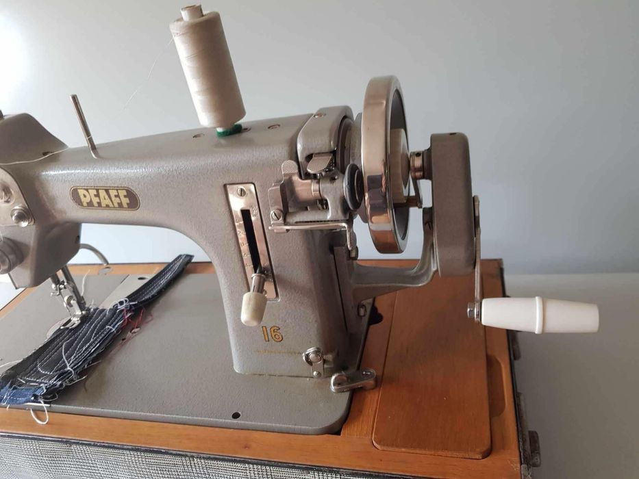 Bardzo mocna maszyna do szycia pfaff 16 do grubych materiałów skóra