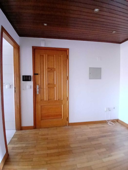Apartamento T2+1 Creixomil