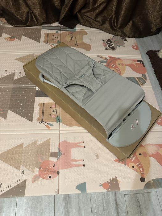 Baby Bjorn шезлонг