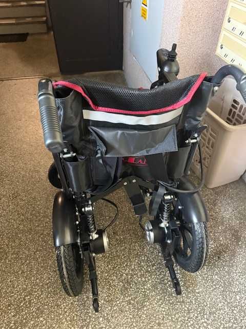 Elektryczny wózek inwalidzki Antar