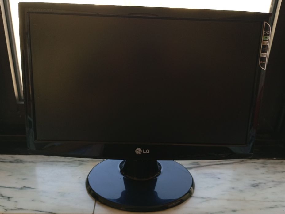 Monitor LG FLatron