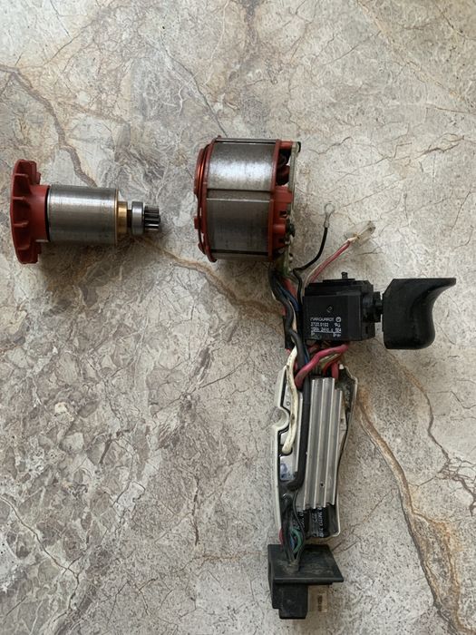 Шуруповерт Milwaukee M18 FPD 2704-20 на запчастини