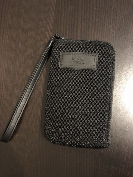 Carteira e bolsa telemóvel Mango