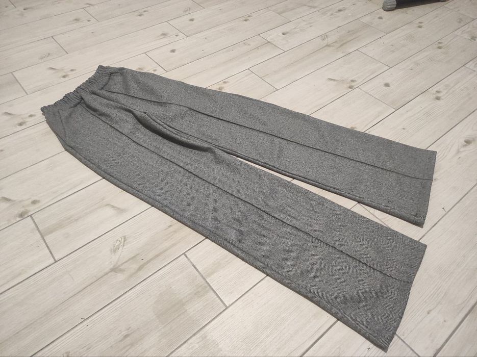 Жіночі брюки палаццо