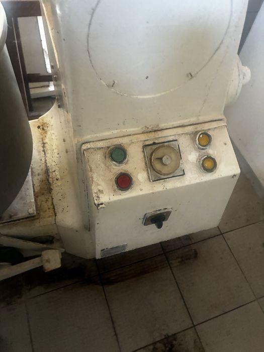 Amassadeira padaria industrial 200kg