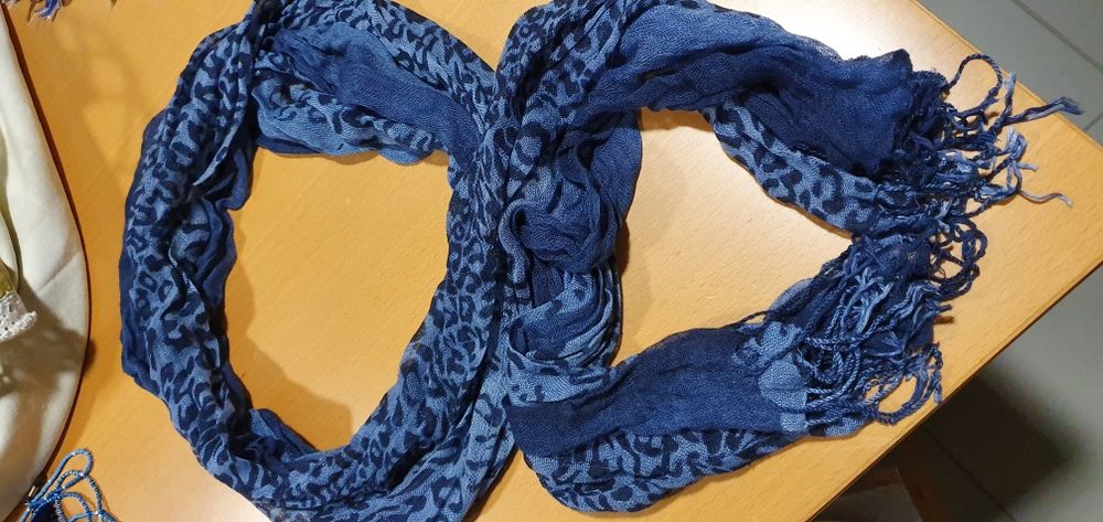 Lenços/ echarpes