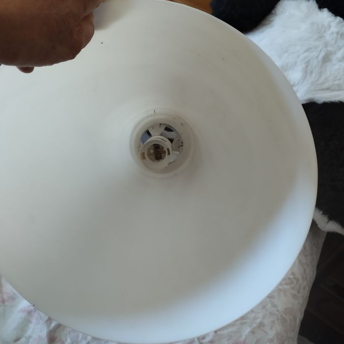 candeeiro branco de teto envio por ctt