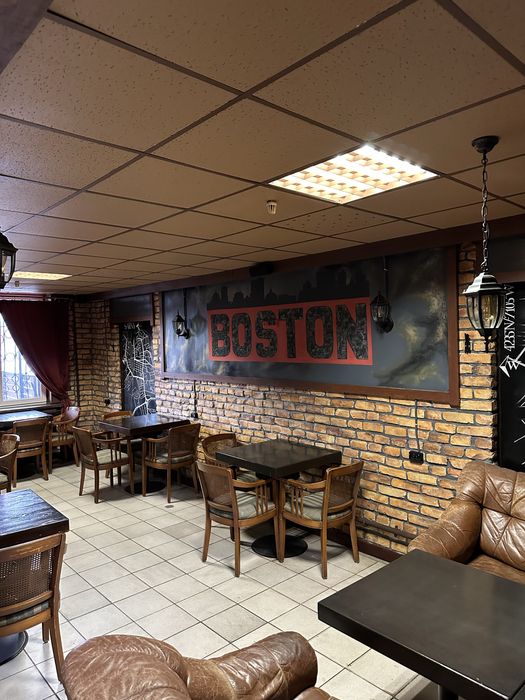 Оренда / продаж приміщення у центрі м. Сарни вул. Європейська