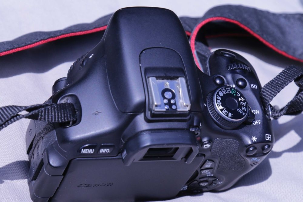 Aparat , lustrzanka CANON EOS 600D (body)