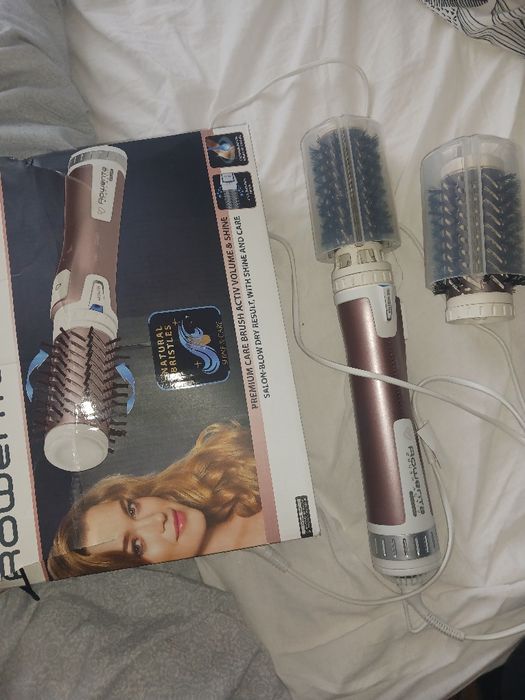Escova e modelador rotativo