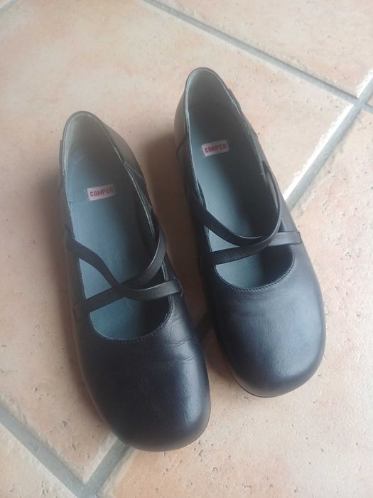 Vende-se sapatos pretos n 38