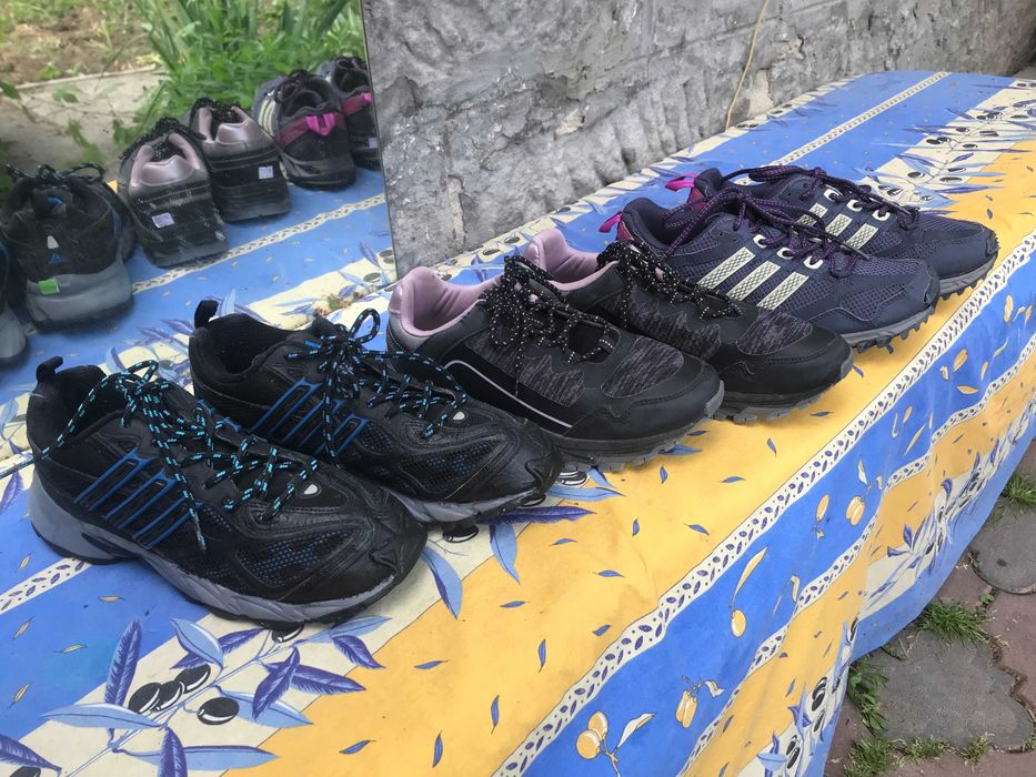 трекінгові  кросівки ADIDAS розмір 40 по устілці 25-25.5см