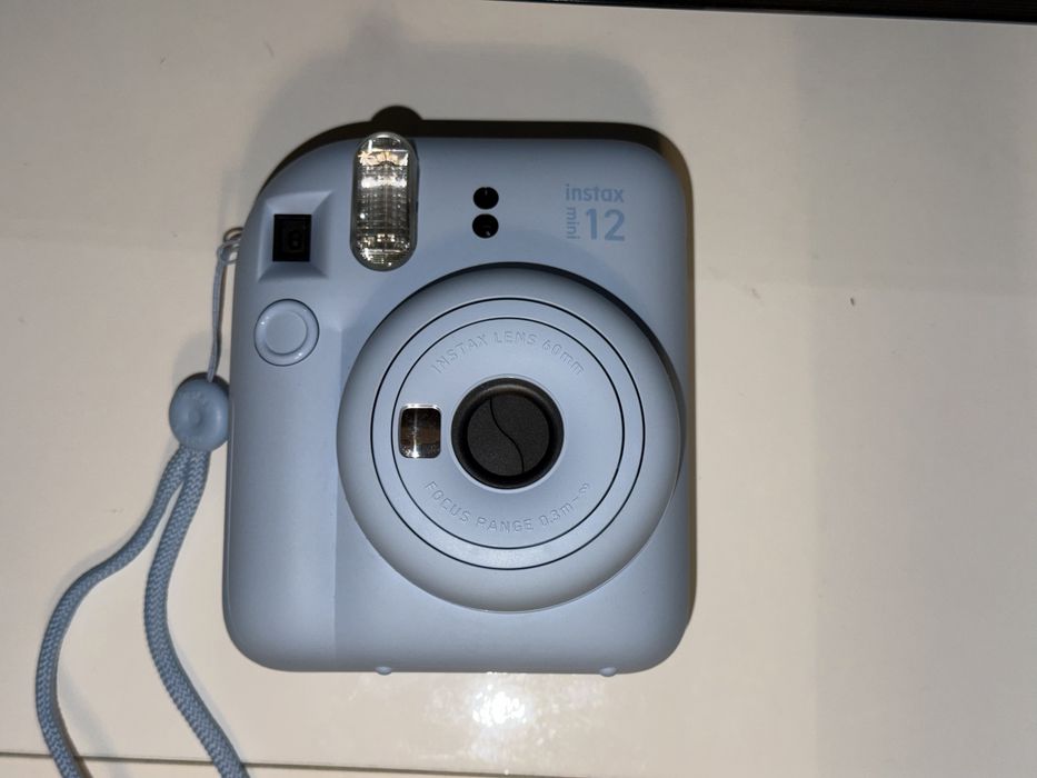Instax Mini 12 - Câmara Fotografica
