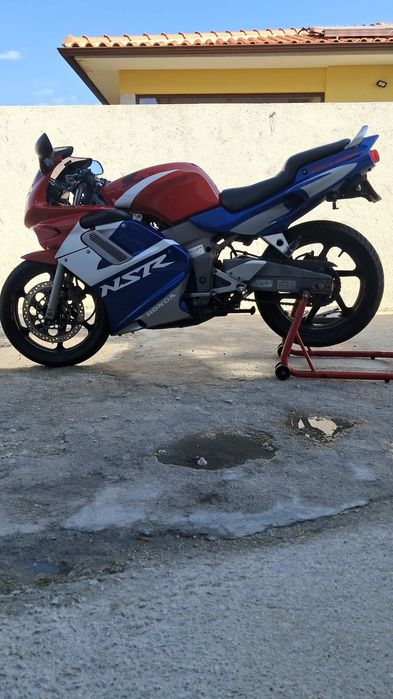 Vendo Honda NSR 125 21 Kw com motor suplente e outros peças diversas