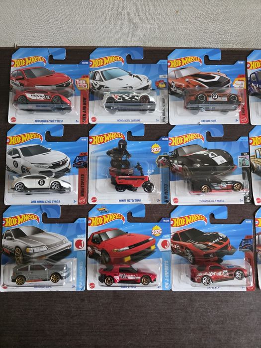 Modele Hot Wheels Japońskie Marki     OPIS