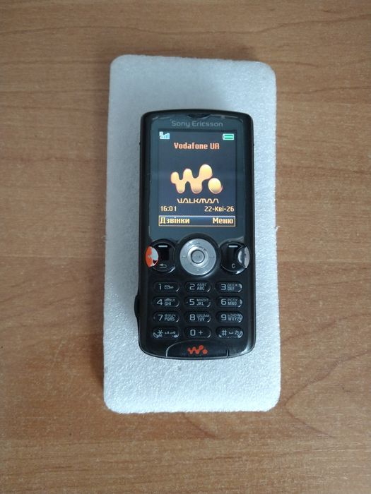 Sony Ericsson T630 Sony Ericsson W810