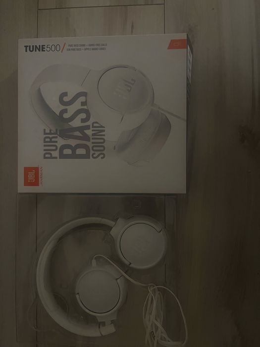 наушники JBL TUNE500