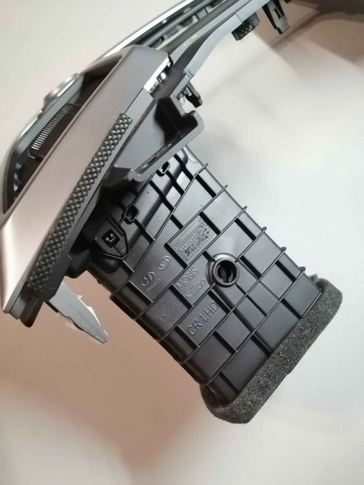 Hyundai/Kia Tucson TL 15- накладка торпедо з дефлекторами (97410D3000,