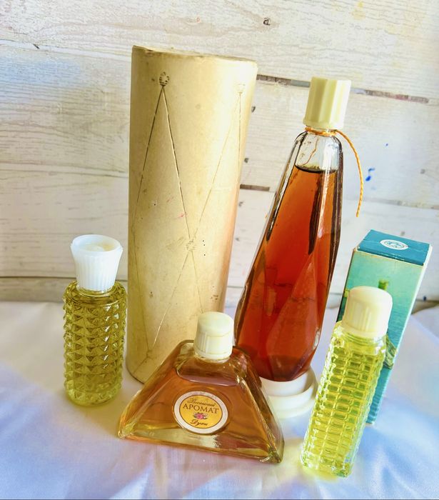 Камелия франция  вінтаж сандал может быть