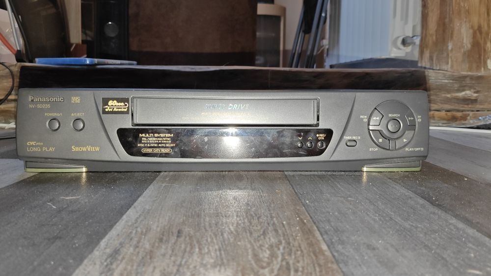 Odtwarzacz wideo Panasonic NV-SD235