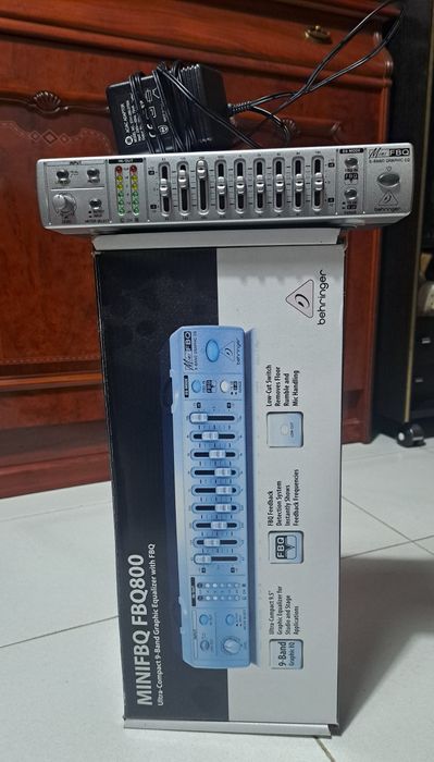 Vendo EQ Behringer Mini FBQ800