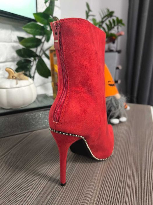 Buty na obcasie- kozaki