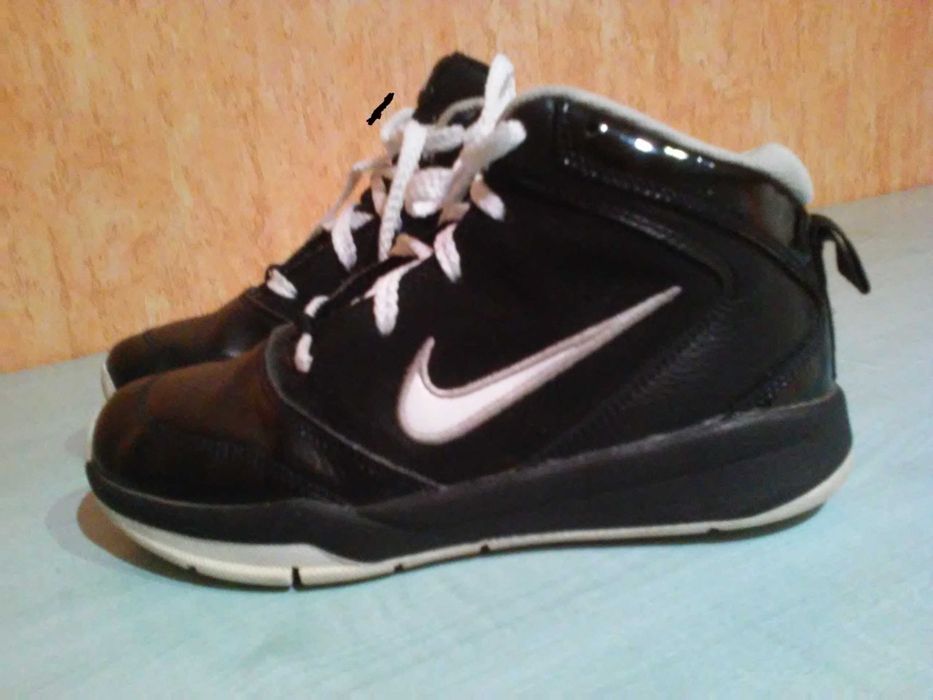 buty Nike SKÓRA!   roz. 31,5 ( 19,5cm)